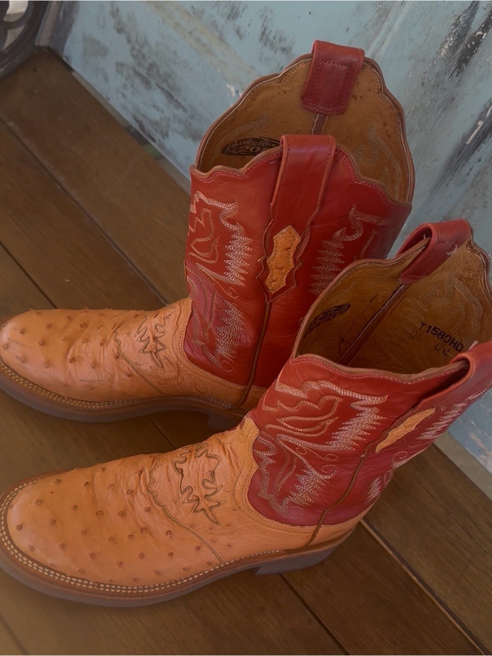Lucchese Ladies 2000 Full Quill Ostrich Cowboy Boots